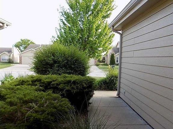 Sidewalk to Main Entrance