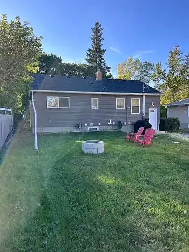 2 bed, 1.5 bath, 850 sqft, $1,350 — Photo 2