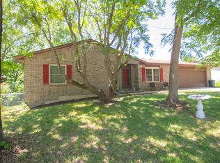 1413 W Georgetown Loop, Columbia, MO 65203