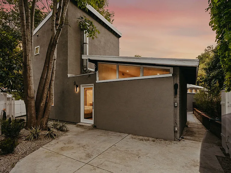 2701 Jalmia Dr — Photo 111