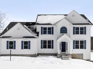 62 Park Ridge Drive, East Greenbush, NY 12061