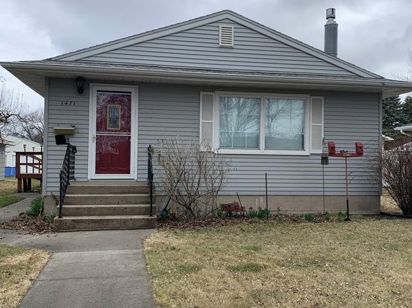 1471 Manvel Ave, Grafton, ND 58237