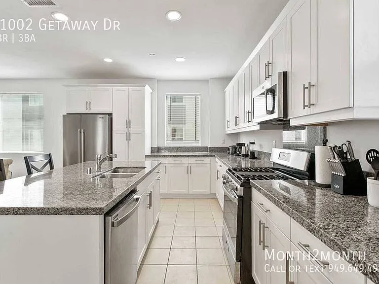 11002 Getaway Dr — Photo 10