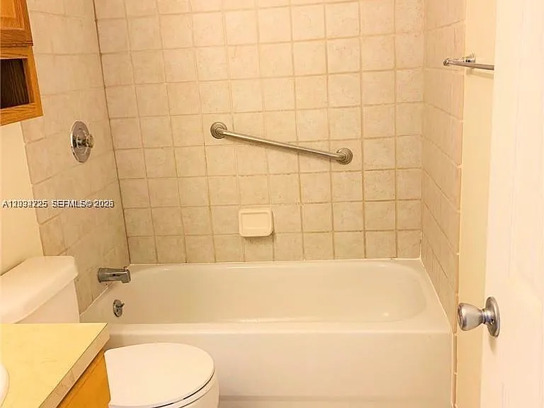 405 S Pine Island Rd #406D — Photo 6