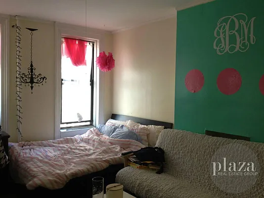 Sold by Plaza Real Estate Group | media 11
