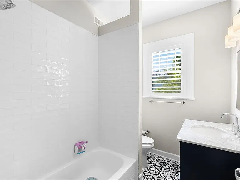 2943 W Bayshore Ct — Photo 38