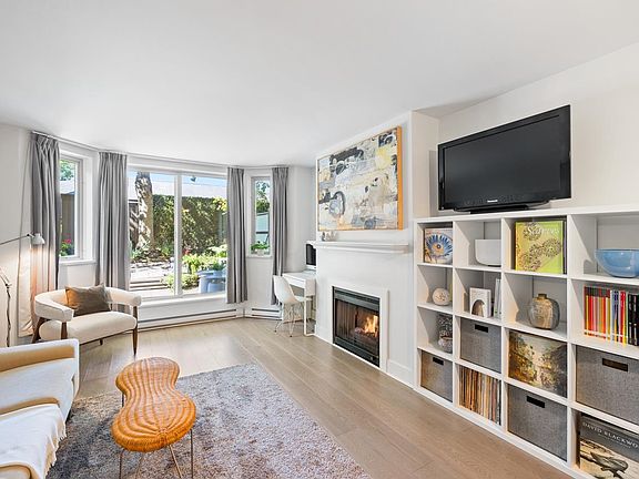 4th image of 2775 Fir St #1B