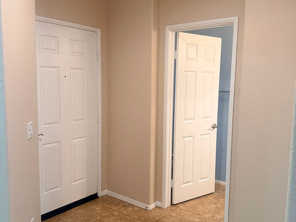 1/2 bathroom downstairs