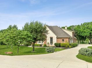 317 E Carruth Ln, Double Oak, TX 75077