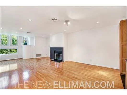 Rented by Douglas Elliman | media 16