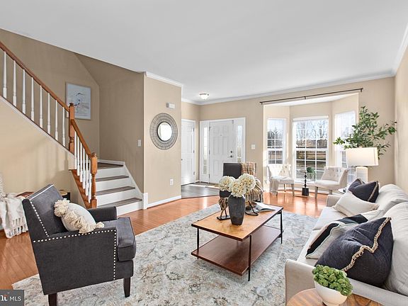 2nd image of 138 Tamar Creek Ln