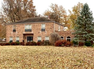 11 Green Meadow Dr, Sikeston, MO 63801