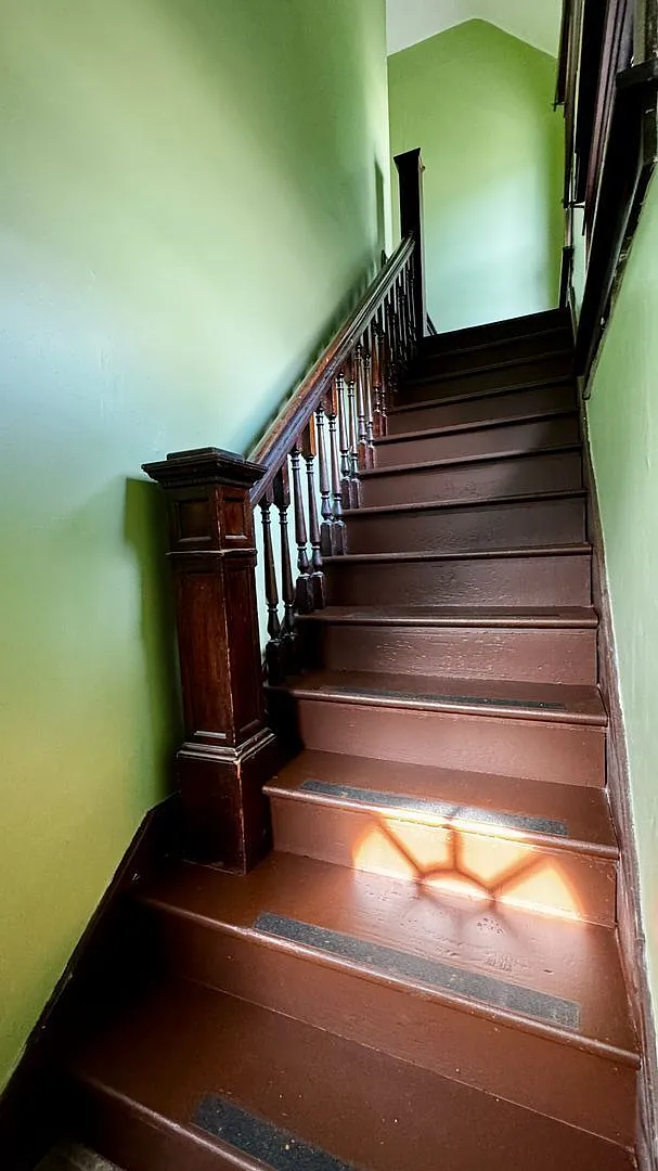 2 bed, 1.0 bath, $1,395 — Photo 2