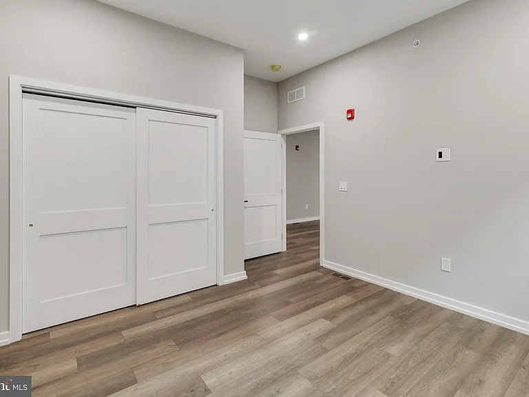 752 S 16th St #1B — Photo 11