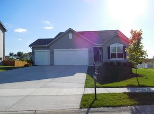 6 Eagles Landing Dr, Shiloh, IL 62221