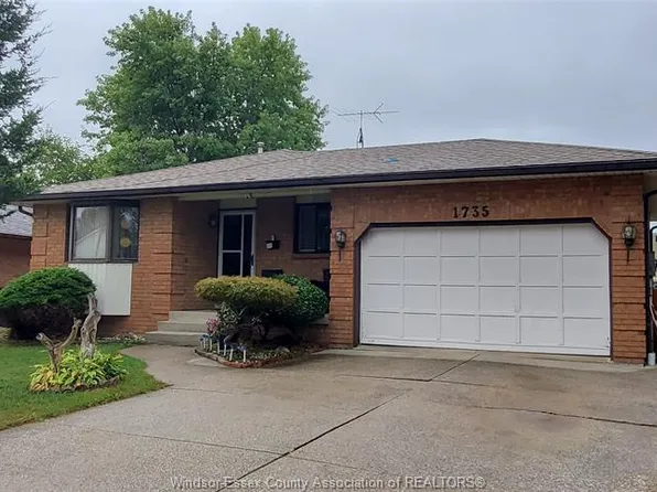 1735 Homestead Ln, Lasalle, ON N9H 2C7