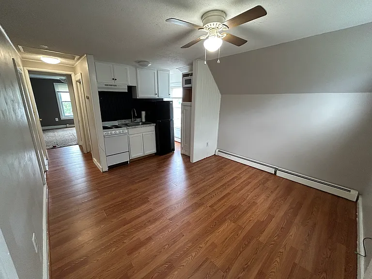 Willetts Ave — Photo 1