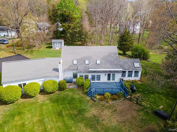 3rd image of 117 Shenandoah Road