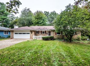 1124 Par 4 Cir, Kalamazoo, MI 49008