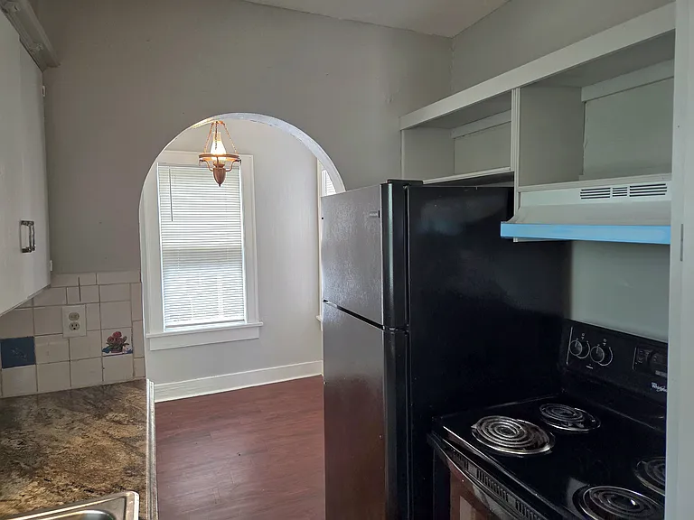 1809 N Gatewood Ave — Photo 6