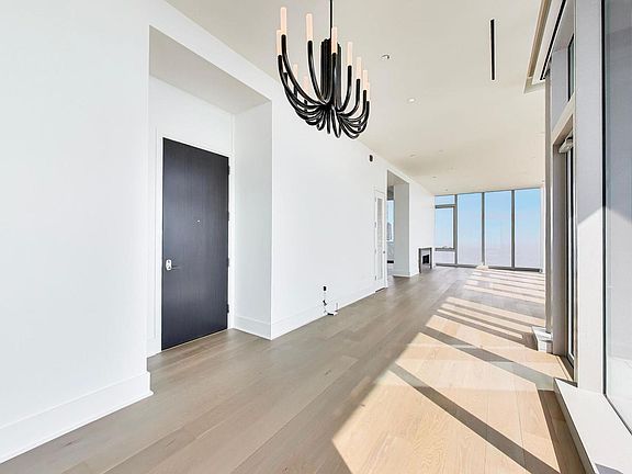 3rd image of 363 E Wacker Dr #7301