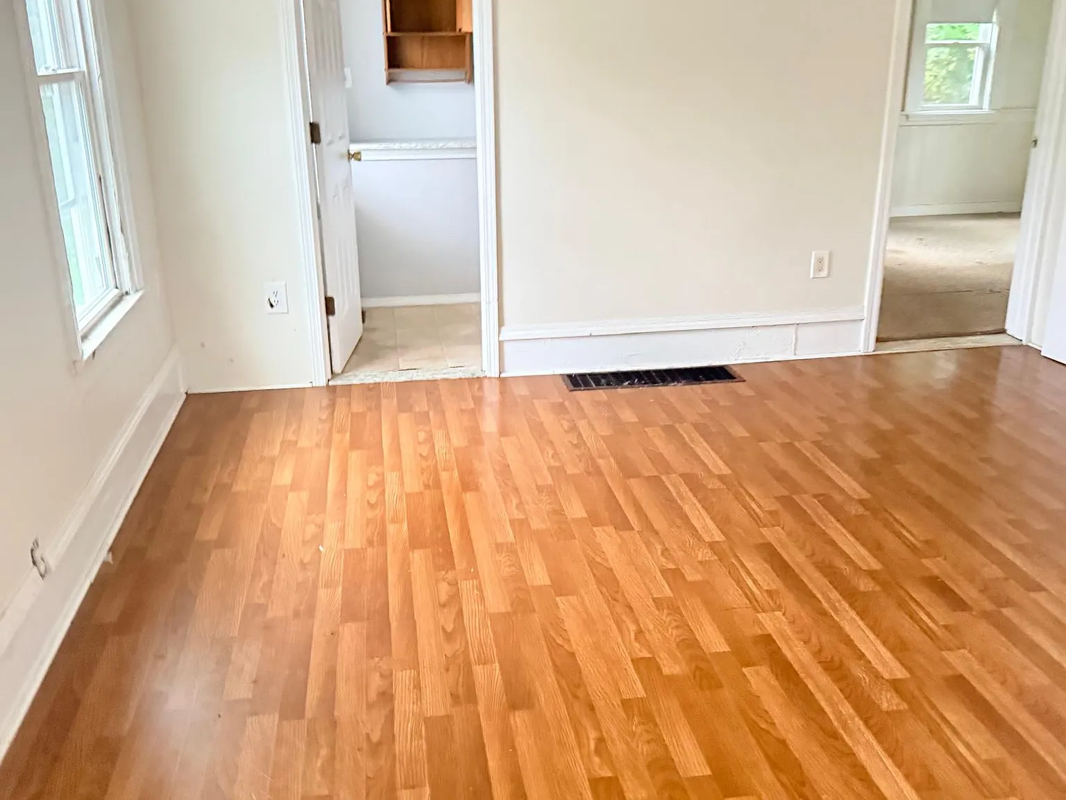 117 Pollard Ave — Photo 2