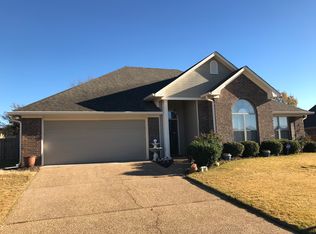 802 Cottonridge Dr, Pearl, MS 39208