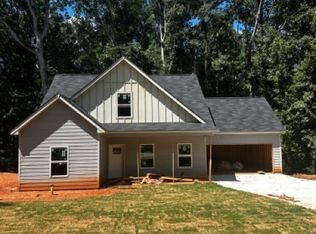 194 Pine Valley Dr, Royston, GA 30662