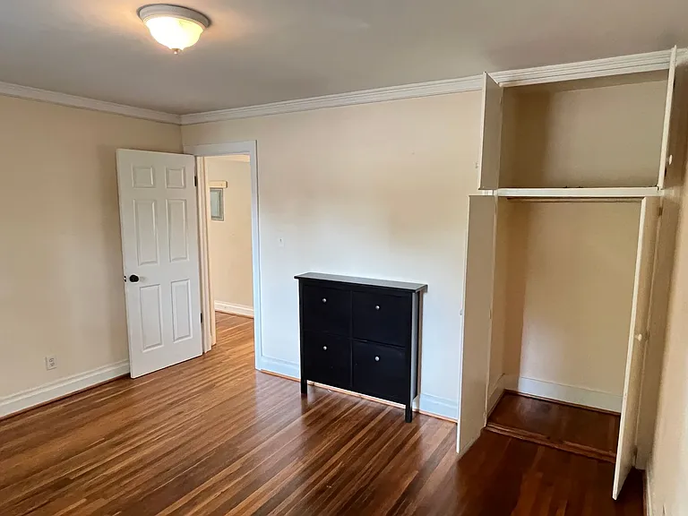 421 W Kingston Ave — Photo 11