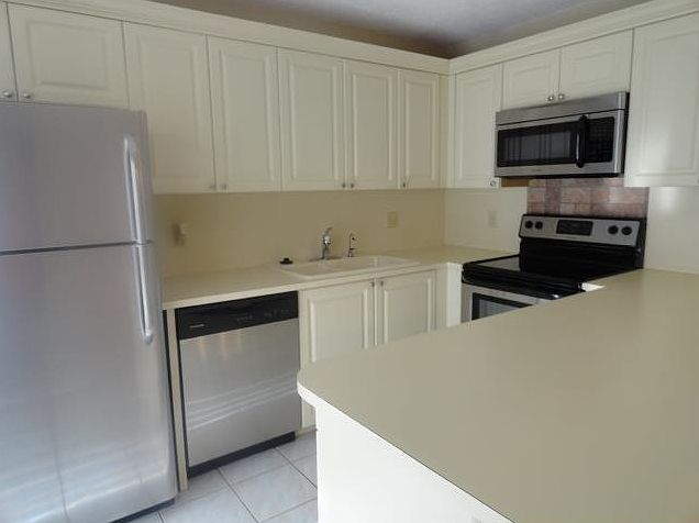 2nd image of 732 NW 99th Cir #732