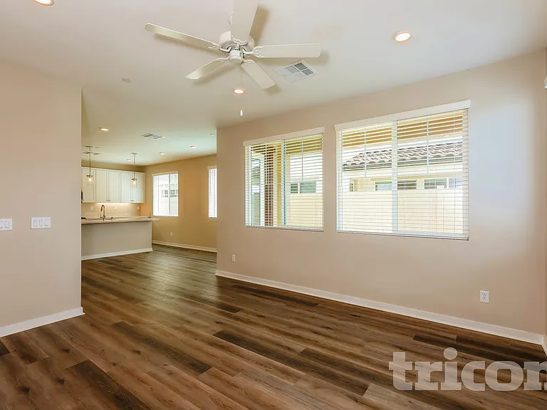 31703 Hans Dr — Photo 3