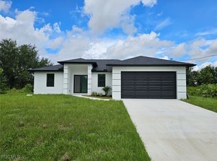 2708 Helen Pl, Lehigh Acres, FL 33971