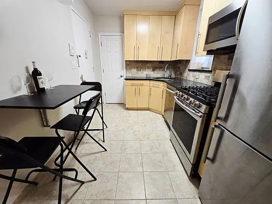 Rented by Voro Purple LLC | media 5