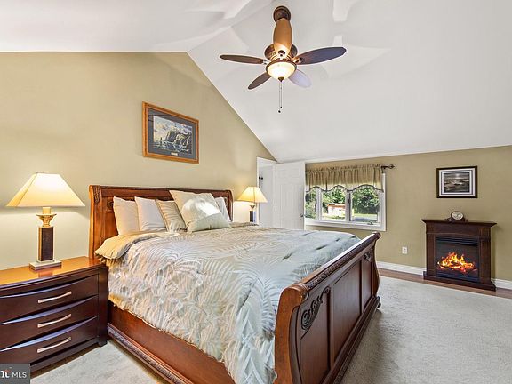 5th image of 25404 N Oak Dr