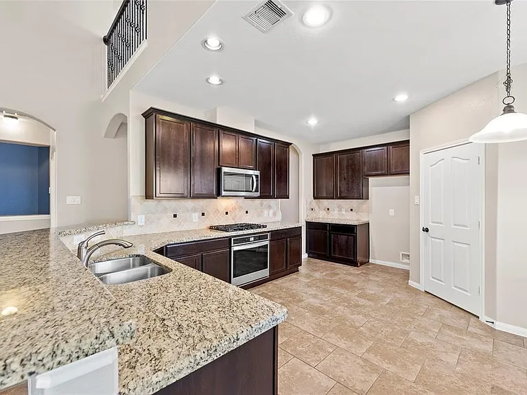 16026 Rustlers Trail Ln — Photo 11