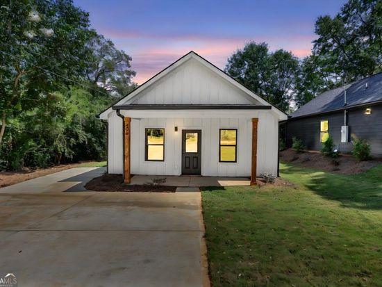 406 Poplar St, Hogansville, GA 30230