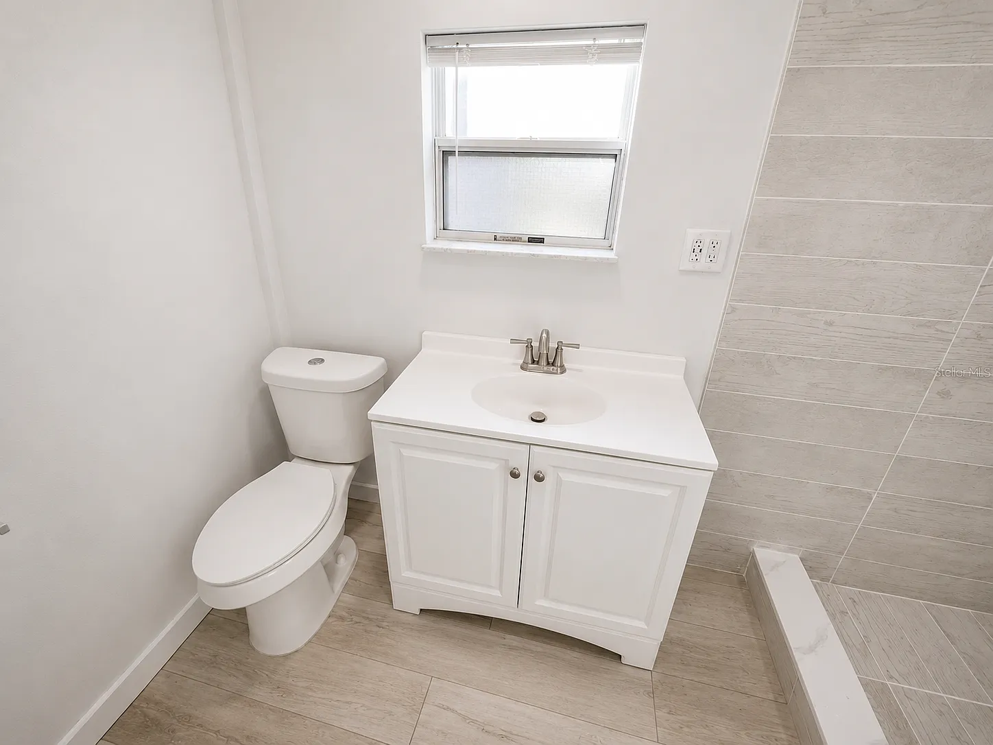 2 bed, 845 sqft, $1,895 — Photo 4