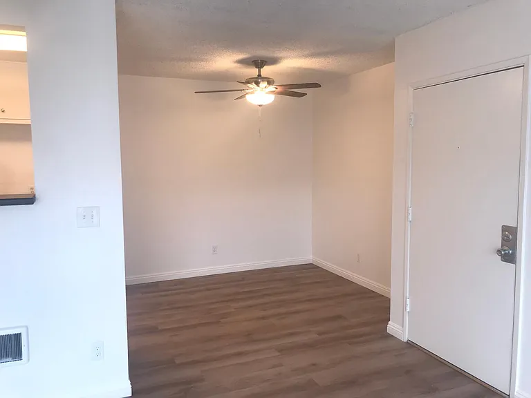 Beachwood Village Apartments — Photo 90