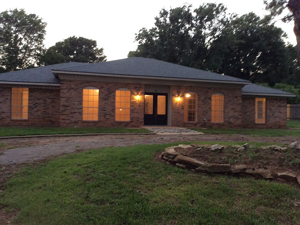 2nd image of 2402 Cheri Ln