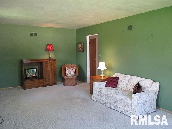 4th image of 3424 W Harmon Hwy