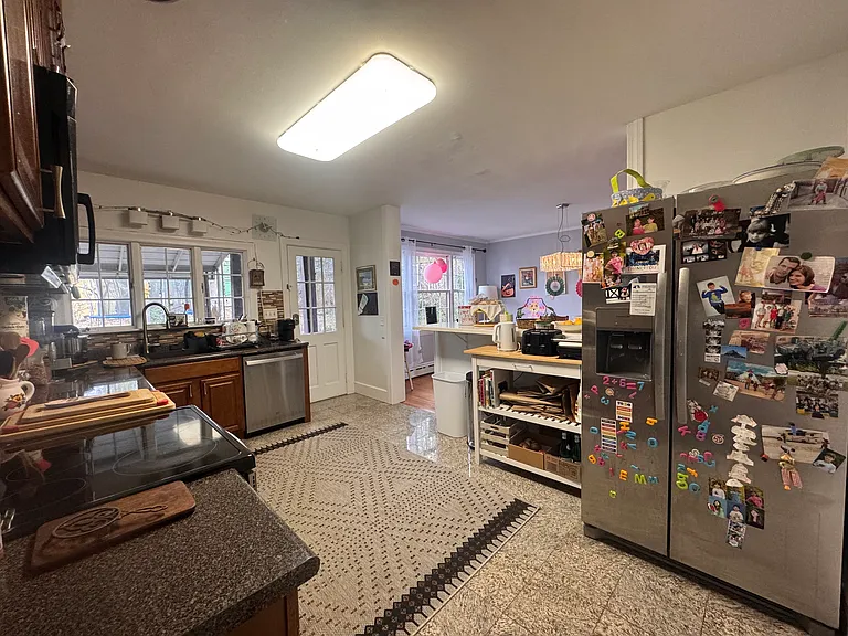 10-12 Webster St #1 — Photo 6