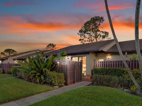 633 Sea Pine Way #H, Greenacres, FL 33415