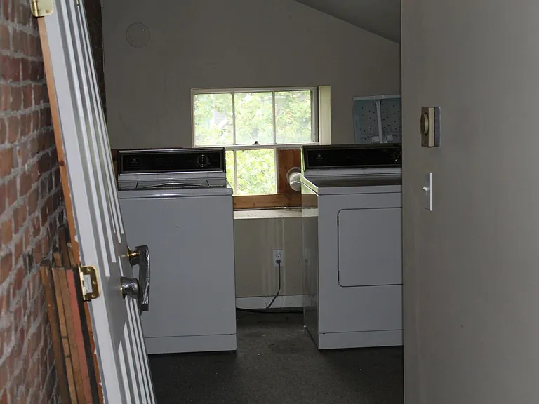 27 Deering St #4 — Photo 16
