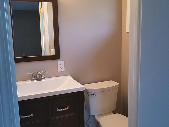 3rd image of 2703 Stenzel Ave