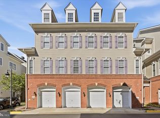 8932 Milford Haven Ct #32C, Lorton, VA 22079