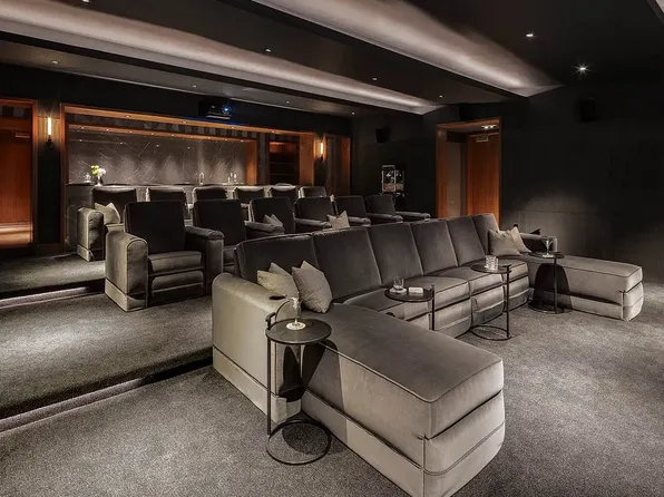 30 Riverside Boulevard image 28 of 34