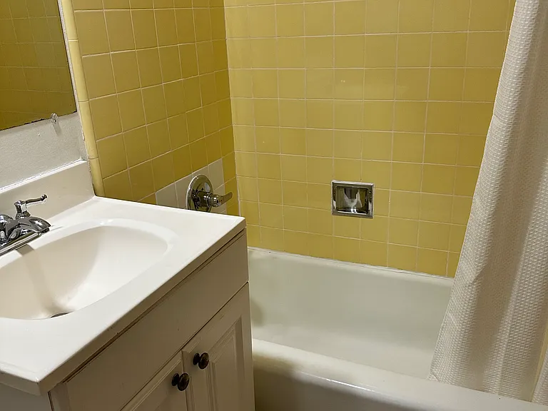 130 Irene Ct #17 — Photo 3