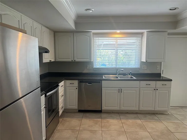 226 Delmar Ave — Photo 11