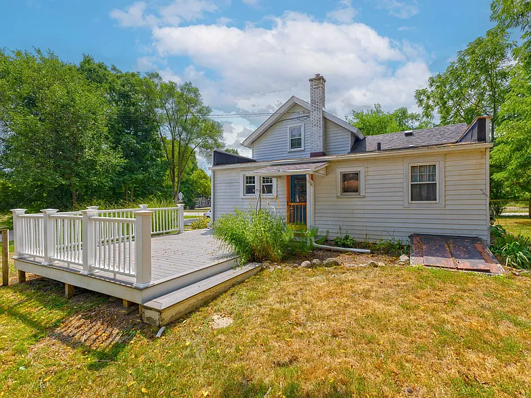 5071 Plymouth Rd — Photo 34