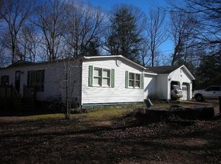 192 Huckleberry Hill Ln, Clarkesville, GA 30523